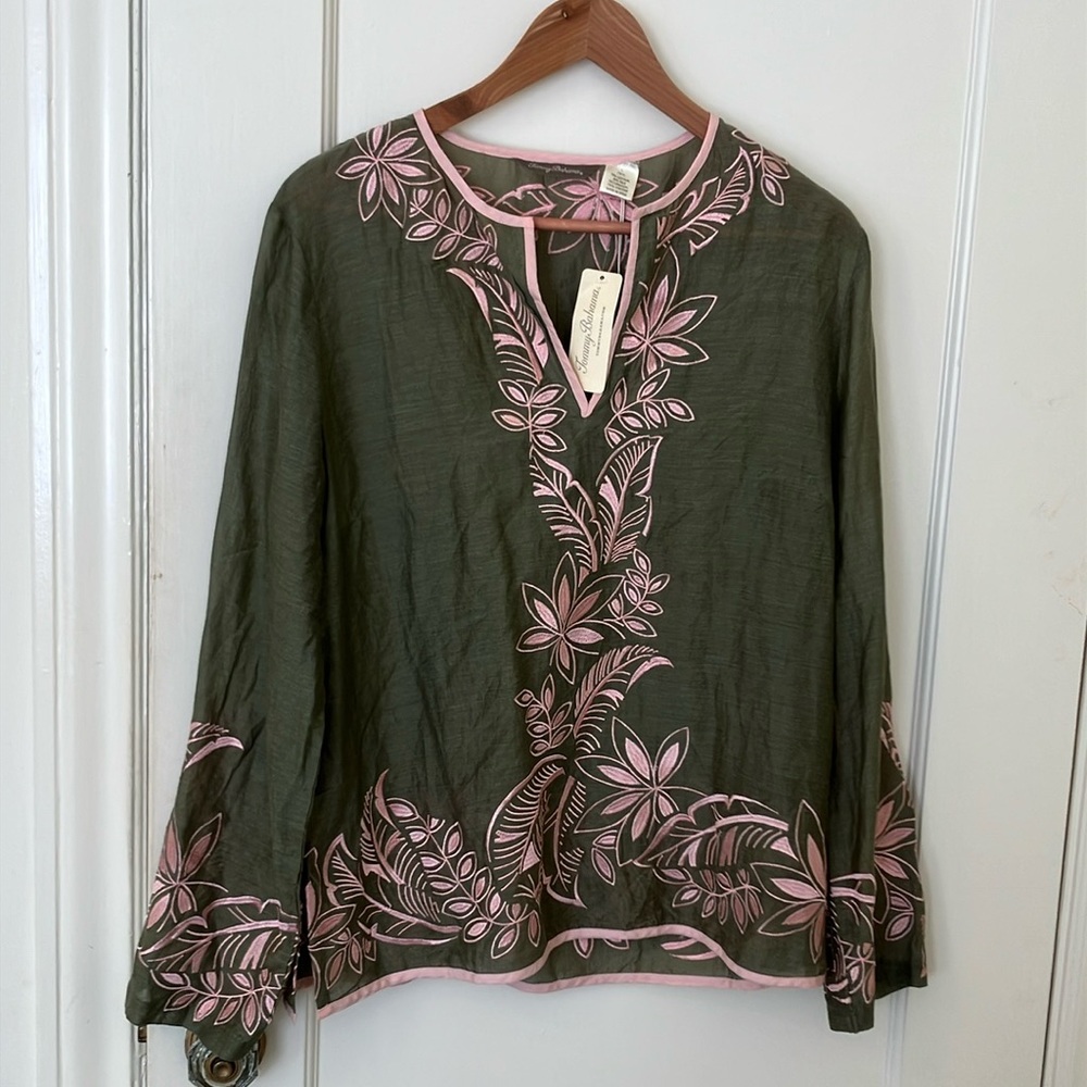 NEW! Gorgeous Tommy Bahama Vintage Green Long Sleeve Blouse size L